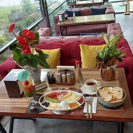 Paris Hotel Cafe Restaurant 伊斯坦布尔 外观 照片